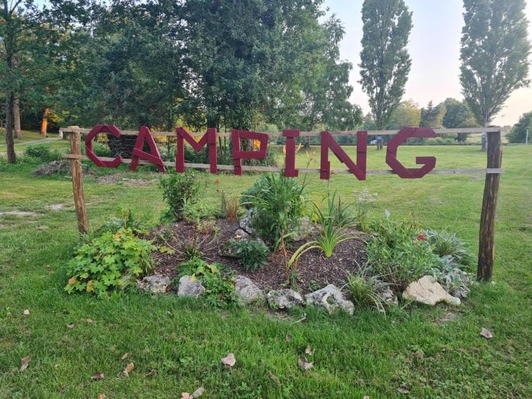 Camping De La Reuille Flere-la-Riviere 외부 사진