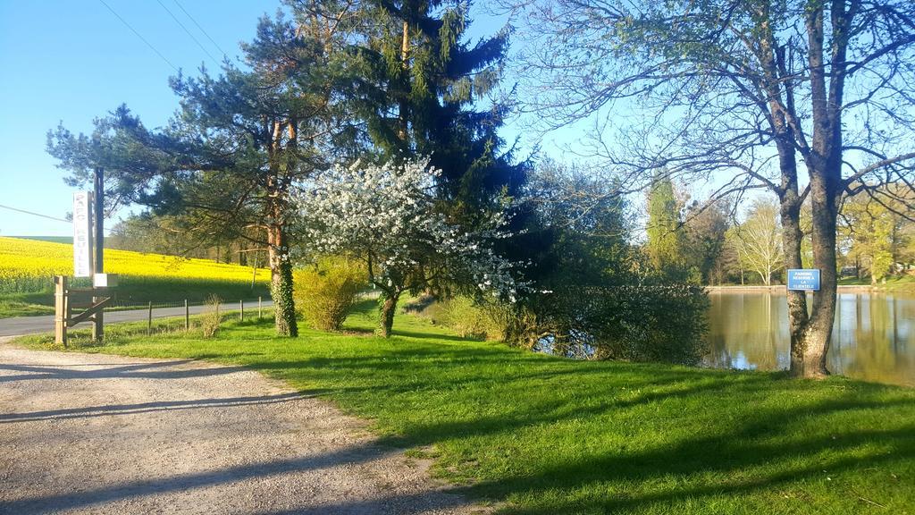 Camping De La Reuille Flere-la-Riviere 외부 사진