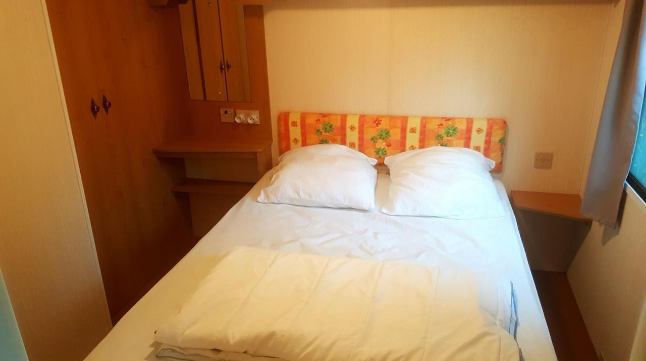Camping De La Reuille Flere-la-Riviere 외부 사진